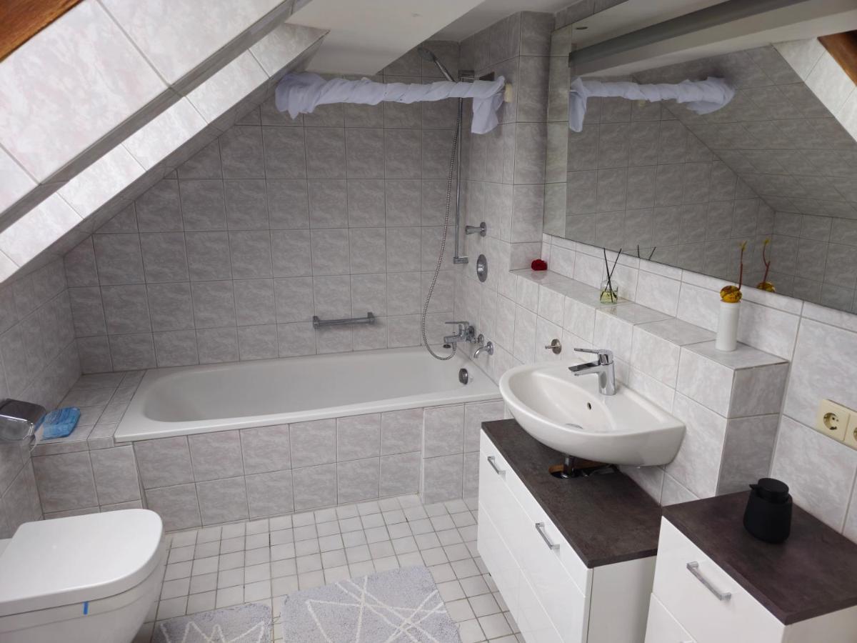 Sauna - Massage -Bodensee-Cinema Feeling- Home Sharing - Parking - Kueche Radolfzell am Bodensee Eksteriør billede